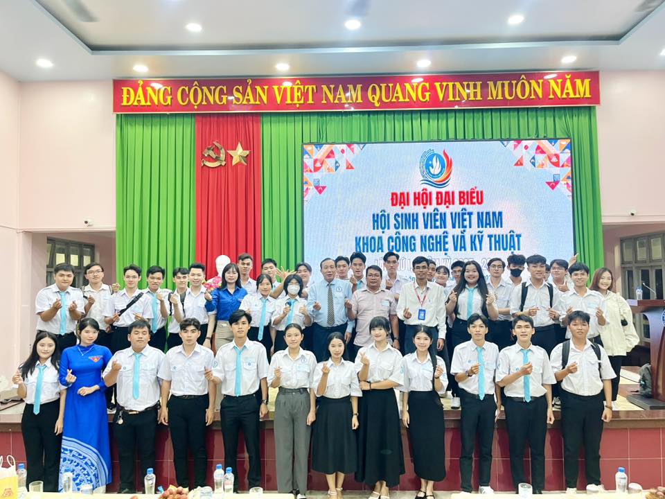 Đại hội đã tín nhiệm bầu ra Ban Chấp hành khoá I
